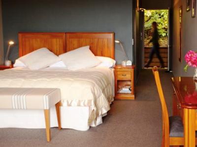 Stewart Island Lodge Oban  Экстерьер фото